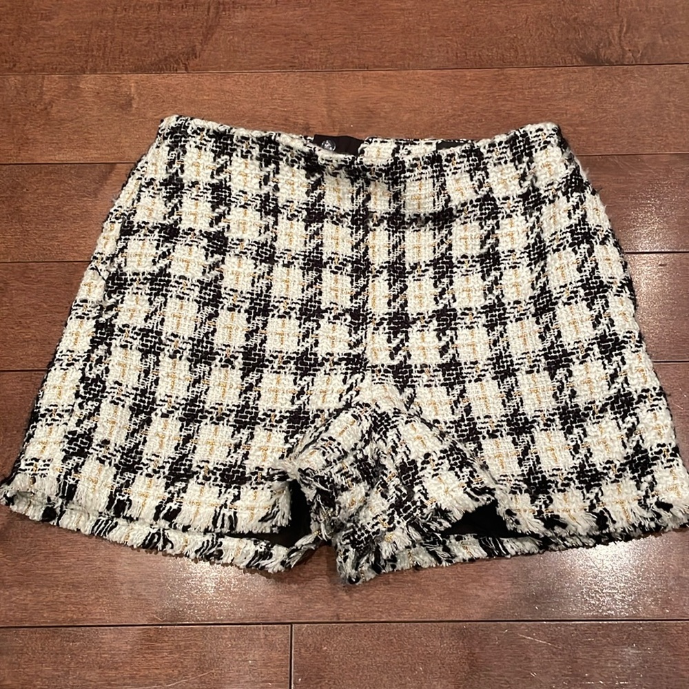 House of Harlow Trendy Tweed Shorts